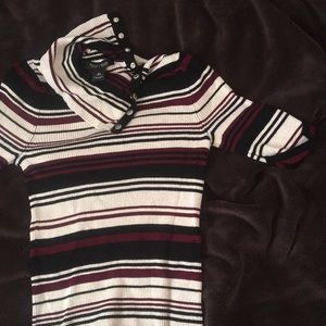 White House Black Market XS mockneck